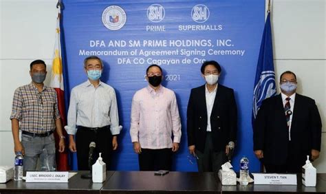 SM, DFA sign agreement for consular services in CDO.